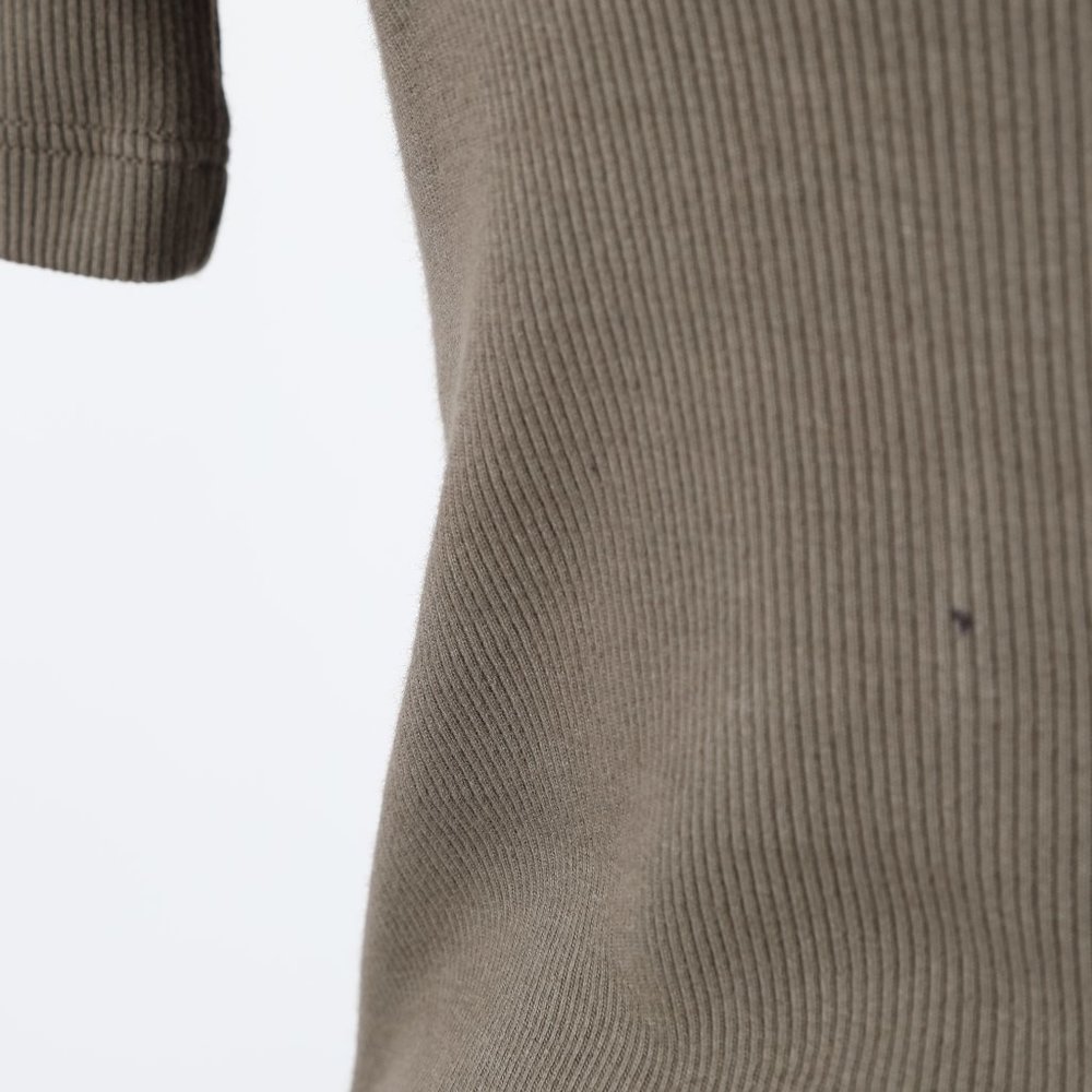 2x1 Mockneck in OLIVE - Picture 4 of 4